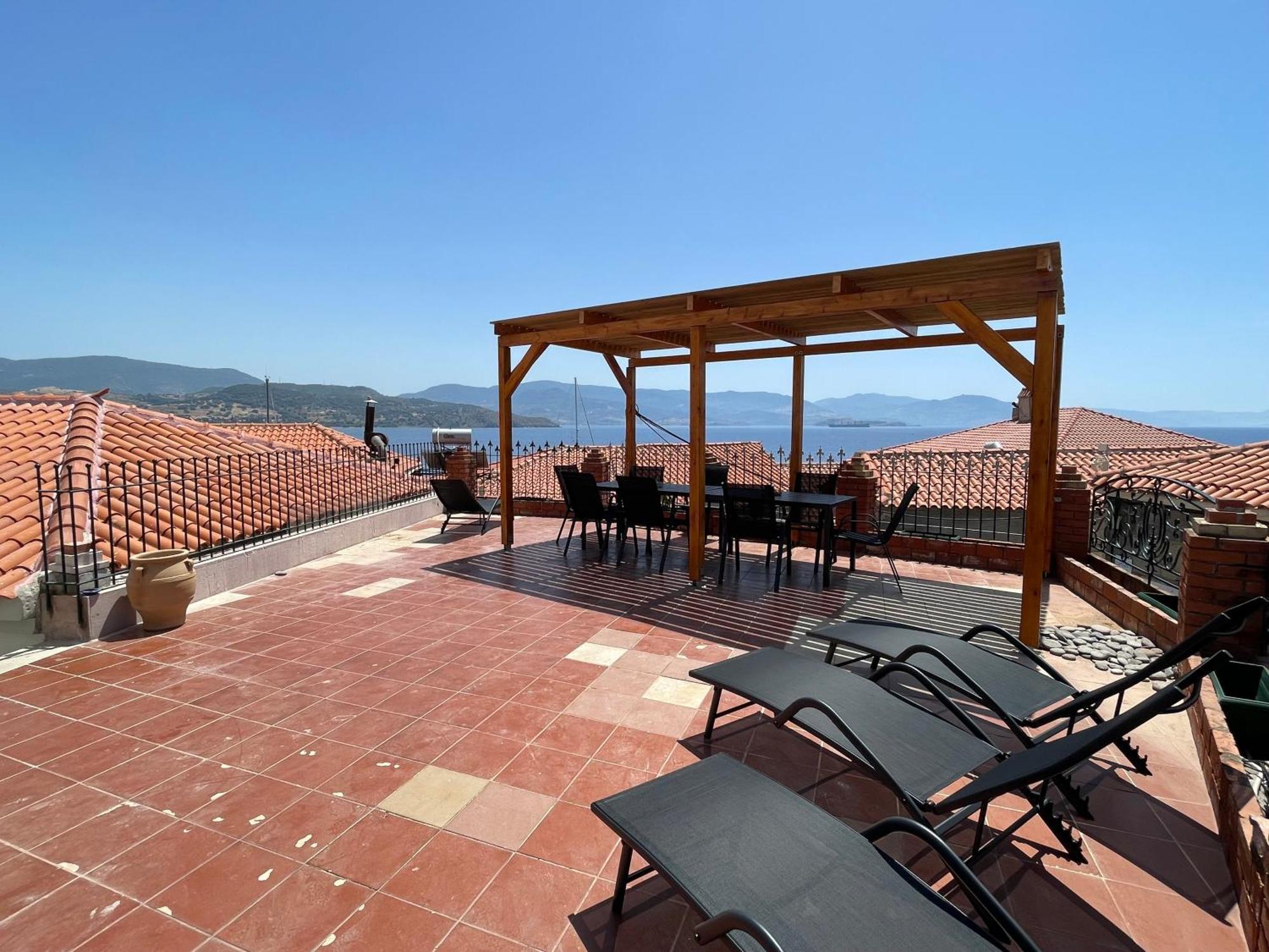 Q Apartments Molyvos Mithimna Extérieur photo